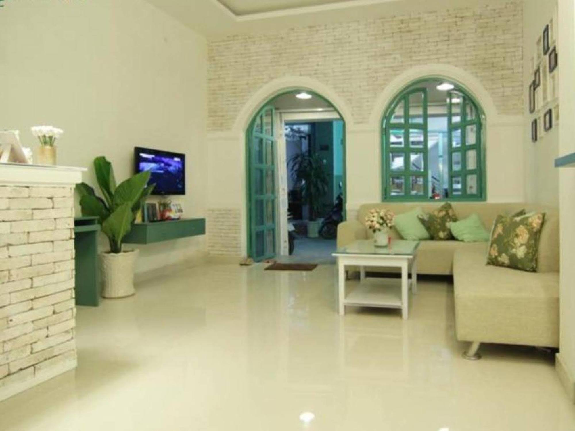 Lily Hostel Ho Chi Minh City Exterior photo